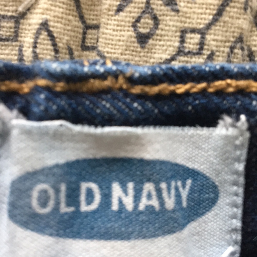 Shorts - Picture 4 of 4